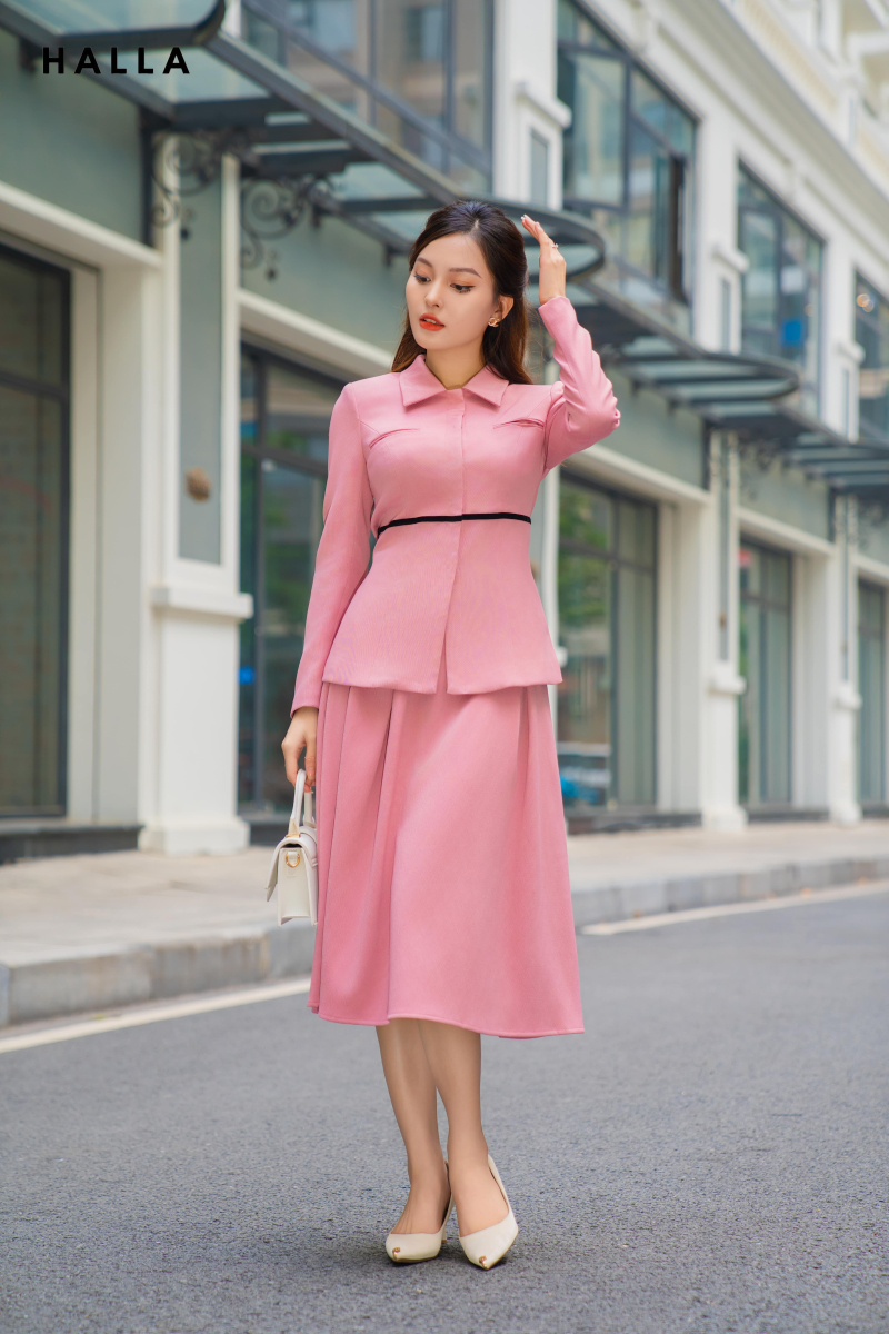 Mẫu Thời Trang HALLA