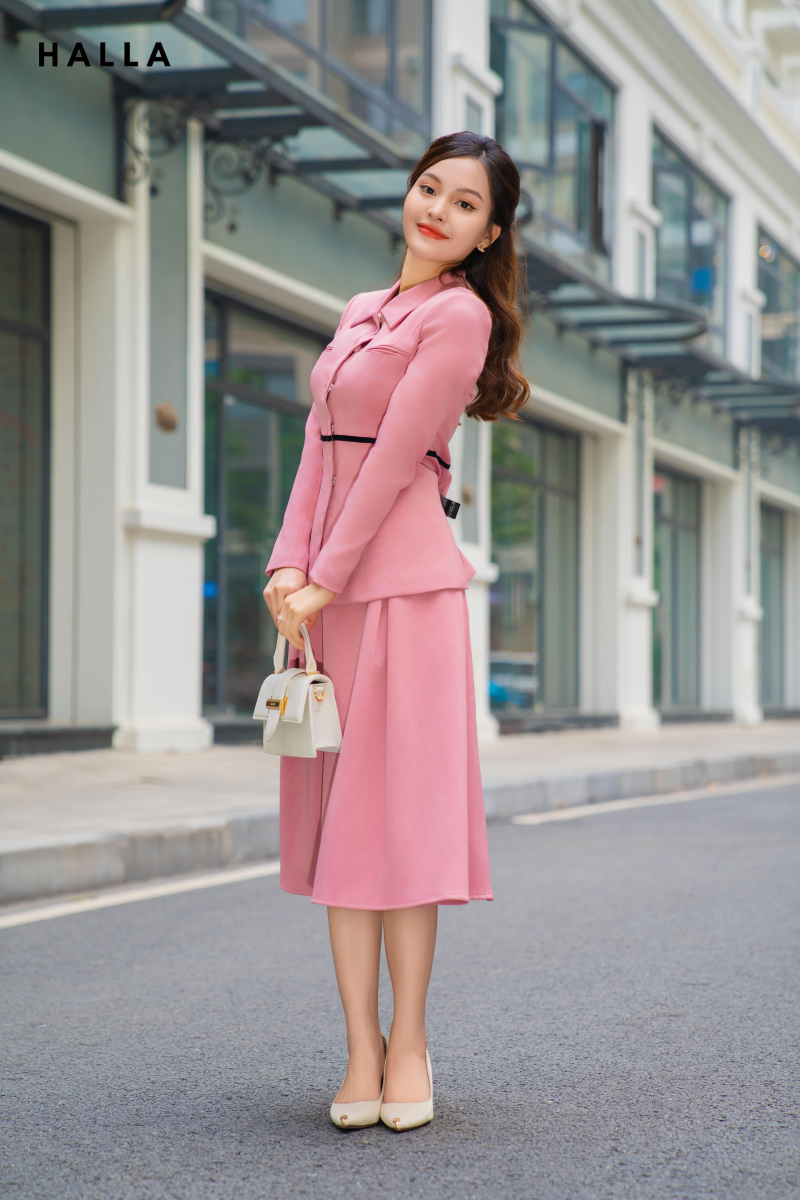 Mẫu Thời Trang HALLA